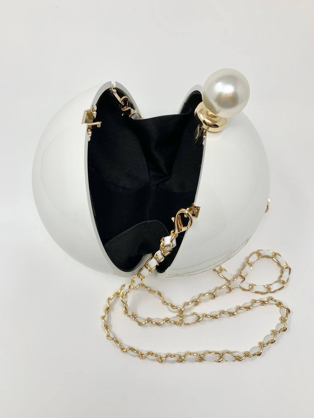 Buy Feminine Beautiful White Bead Necklace And Earring Jewellery