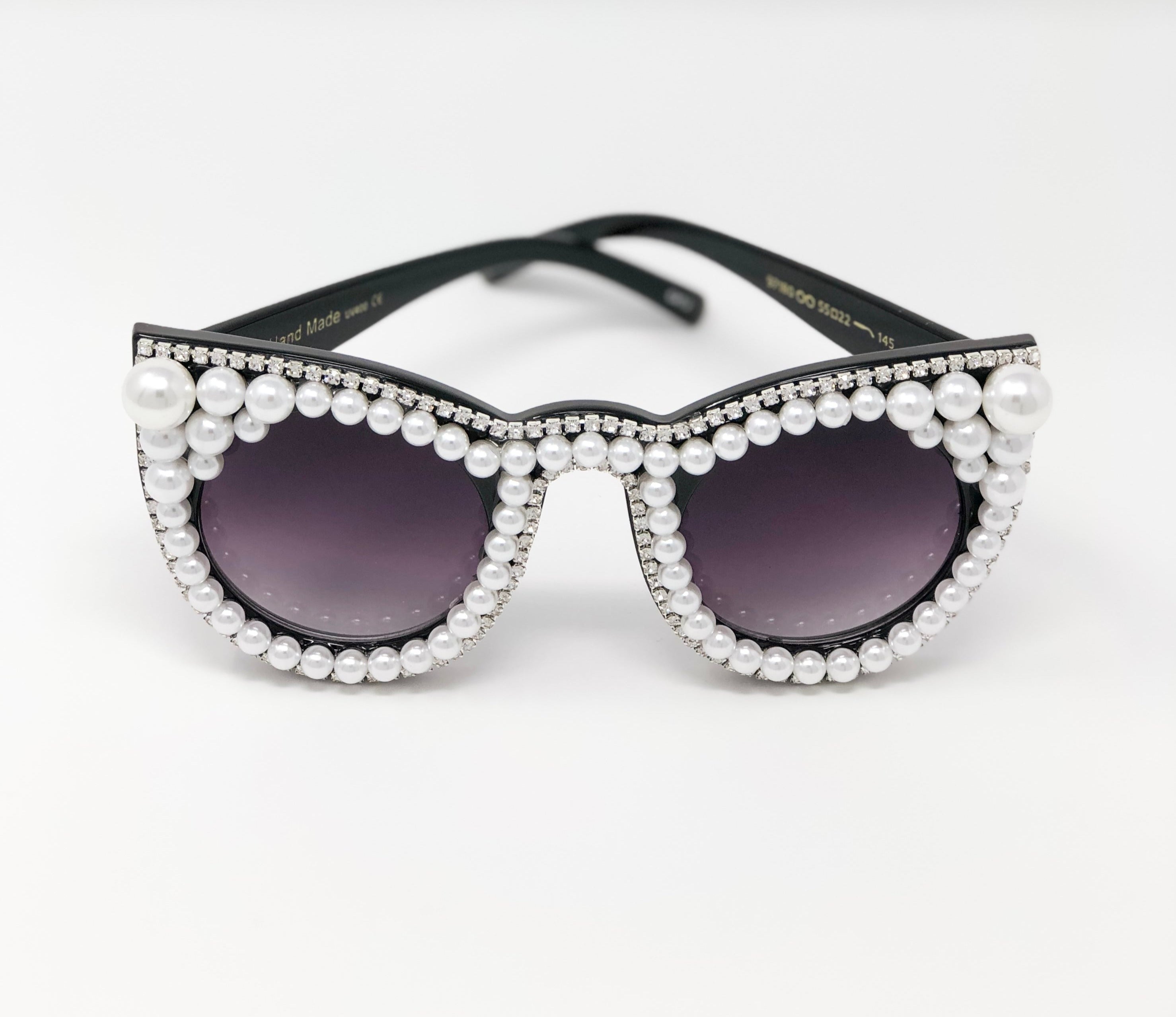 Floral Embellished Sunglasses - White – Polished Pearl Boutique display picture 2